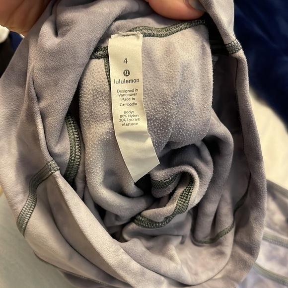 multicolored Lululemon align leggings size 4 length 25 inches. - Picture 4 of 4